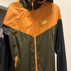 Nike Windbreaker - Size Large 