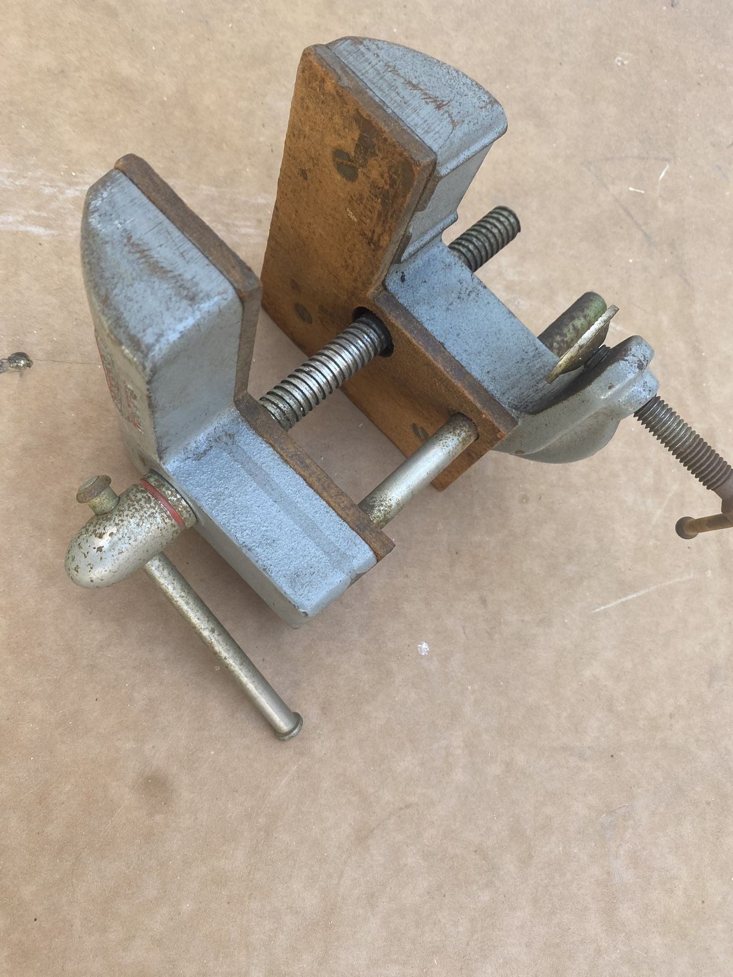 Vintage Stanley Number 700 Corner Vise