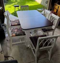 Table & 6 Chairs