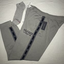 MENS TOMMY HILFIGER LIGHTWEIGHT JOGGERS. (make a offer)