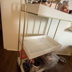 Decor Table. 