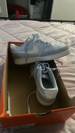 blue and white dunks