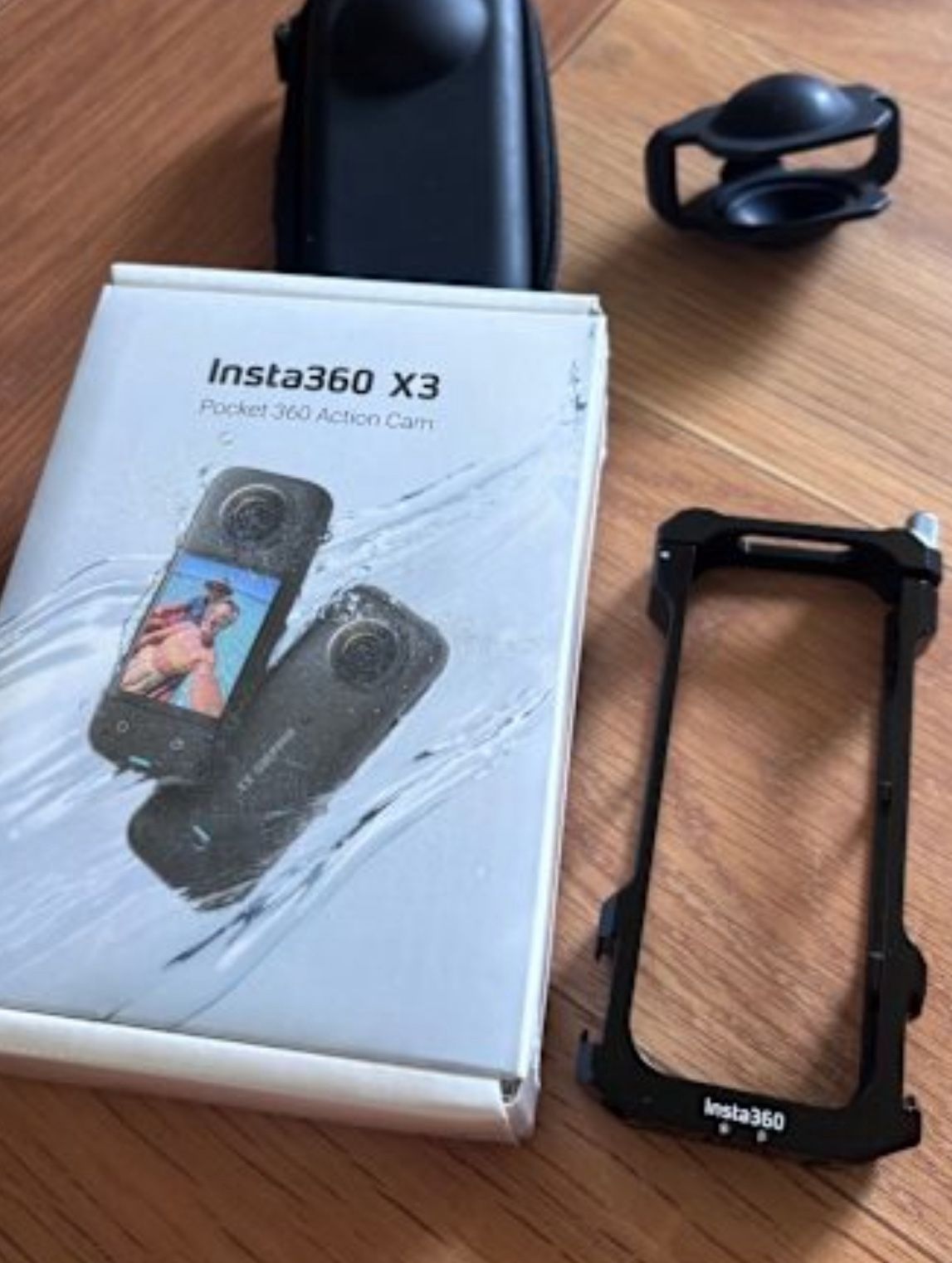 Insta 360 X3 BRAND NEW IN BOX with 2 extra batteries and accessories