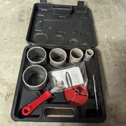 Carbide tipped hole saw