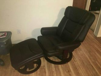 Brand new Brown Leather Chair Set
