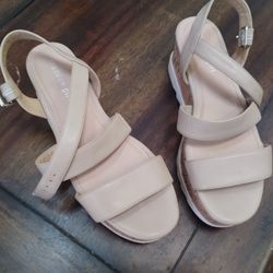 Madden Girl  Wedge Sandal Size 9