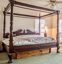 Mahogany Wood Four-Poster Canopy Bed Frame