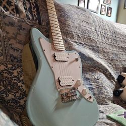 Fender Squire Jazzmaster Mini