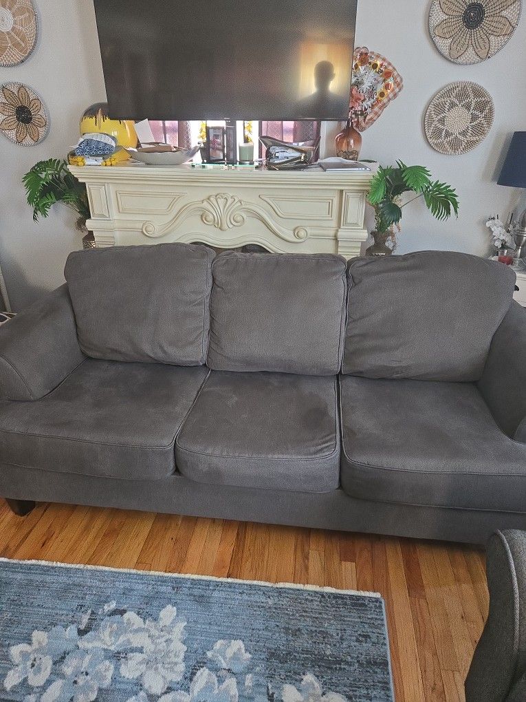 Free Couch And Chair