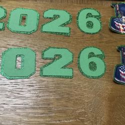 Toppers For Leis