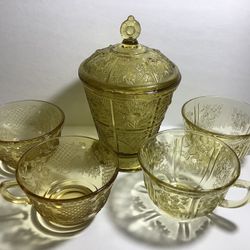 YELLOW DEPRESSION GLASS BUNDLE 