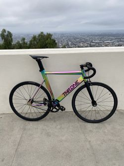 Throne Trklrd Neo Chrome Size 58cm