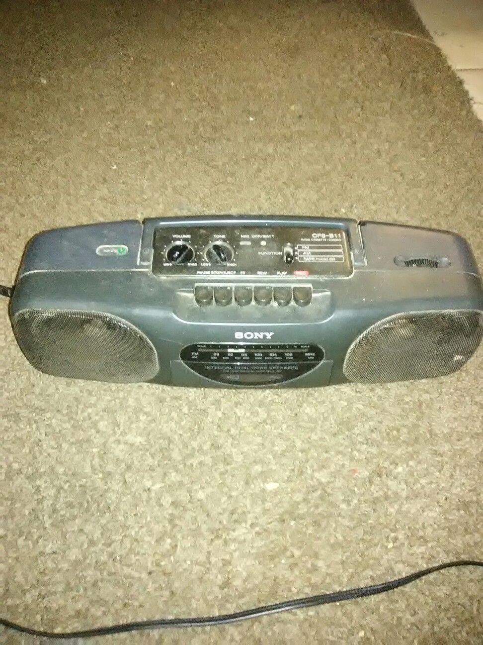 Jambox AM FM radio the radio works great but the cassette player don't work