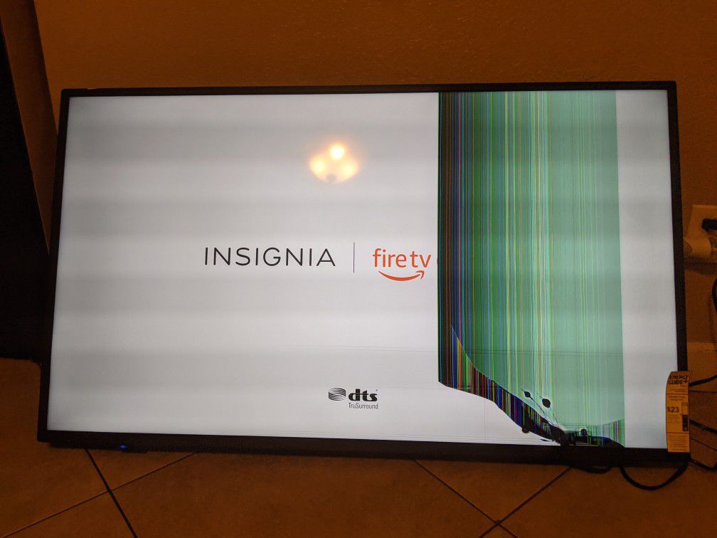 50in insignia broken LCD for parts