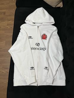 Essentials bape Burberry balenciaga hoodies 80 each obo