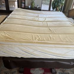 King Tempurpedic  Mattress And Box Spring