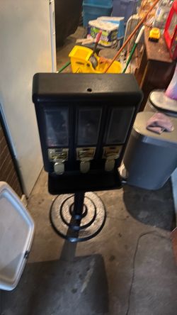Gumball machine