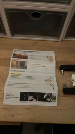 100 pound gas strut