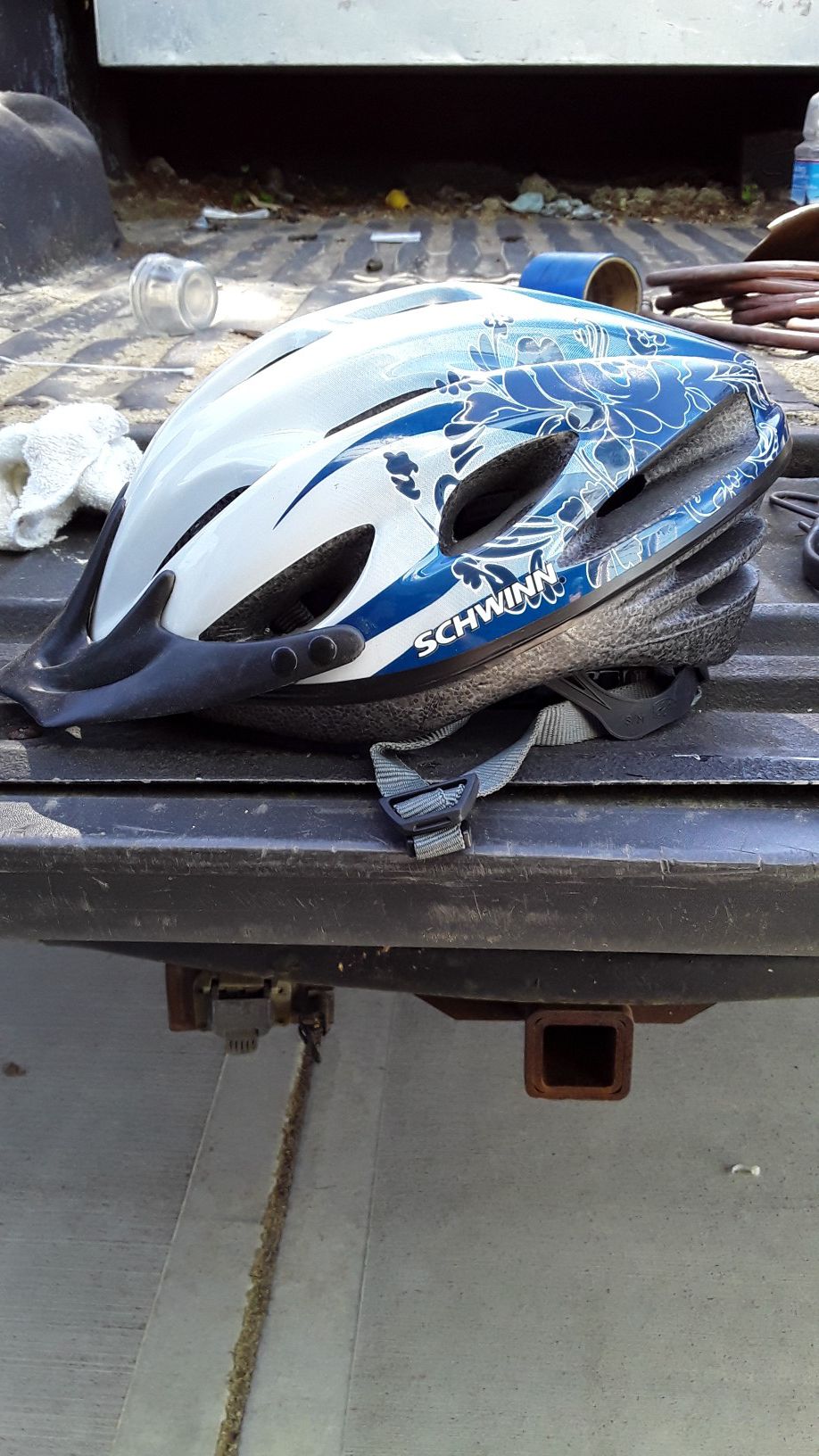 Schwinn bicycle helmet size s/m