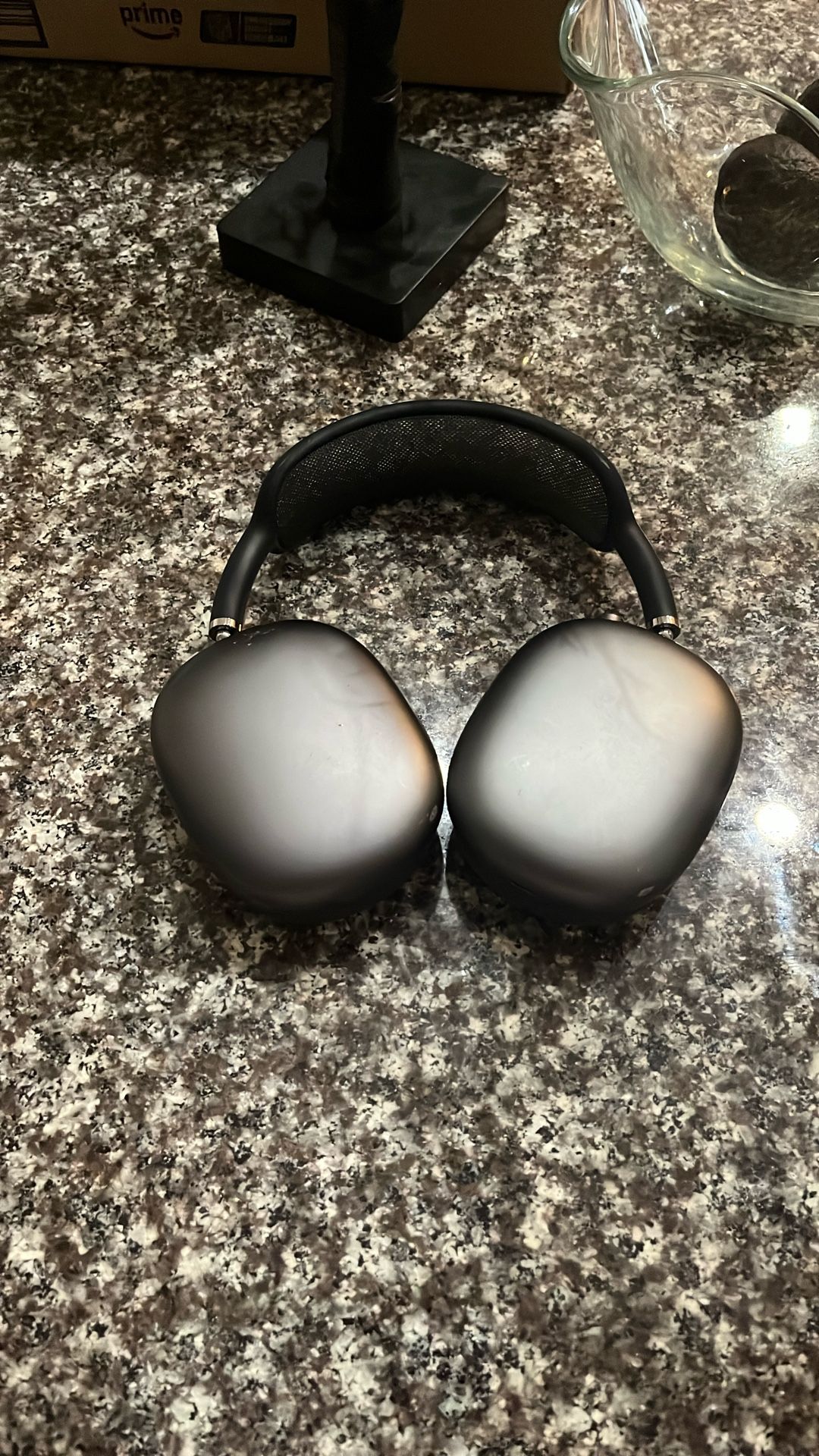 AirPod Maxes 