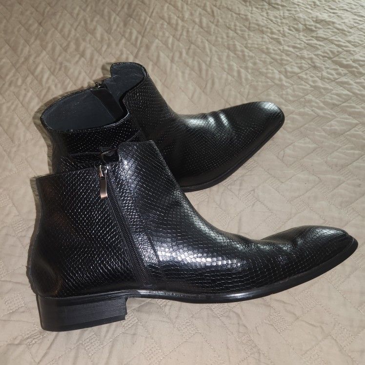 Carrucci Black Boot