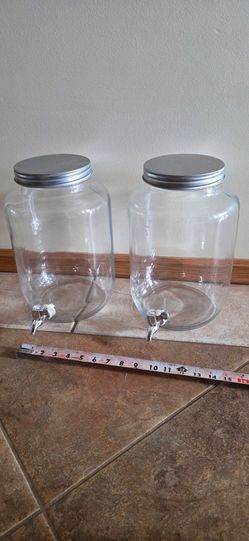 2  gallon glass drink dispensers