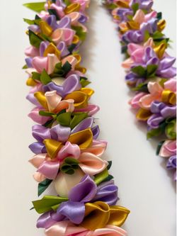 Ready-made Ribbon Flower Lei