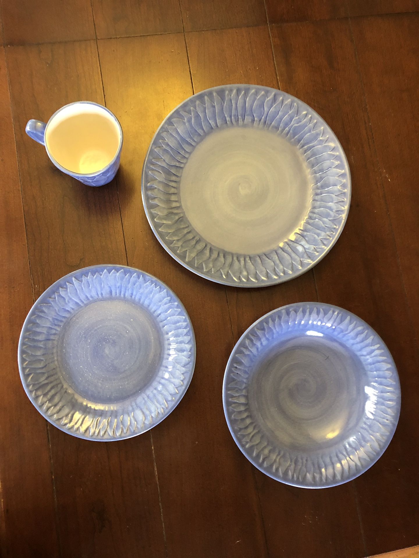 Fioriware pottery dinner set