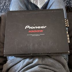 Pioneer 1000w Amp