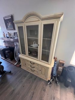 China hutch