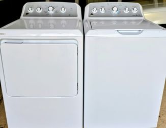 Free Delivery. Very Nice Washer And Electric Dryer. Only 3 years old