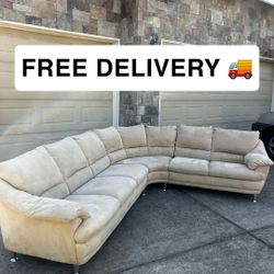 FREE DELIVERY 🚚Large Beige Sectional Couch – great condition