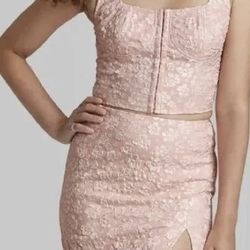 Wild fable set size large used Pink lace bodycon dress with cut out detail #bodycon #lace #party