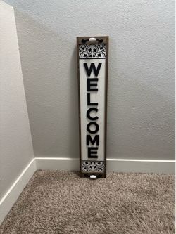 Cute Wooden Welcome Sign
