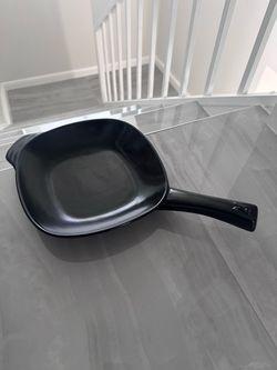9.5” Xtrema Traditional Flair Skillet Frying Pay (Stovetop-Microwave - Oven)