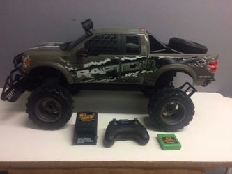 Remote control pickup truck
