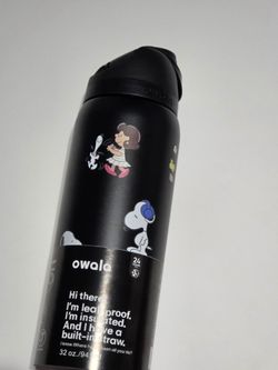 Black Snoopy and Peanuts Owala 32oz