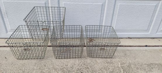 Vintage YMCA Gym Baskets (4)