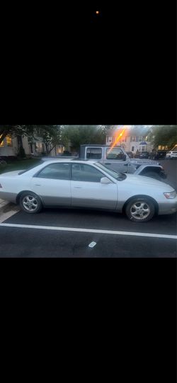 98 Lexus es 300
