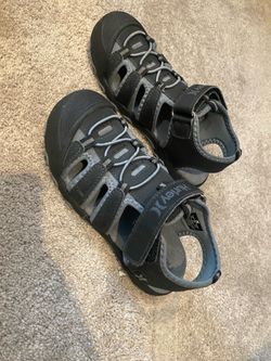 Hurley sandals