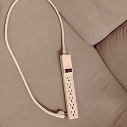 Fellowes 6-Outlet Office/Home Surge Protector, 6 Foot Cord