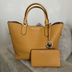 Mk Purse