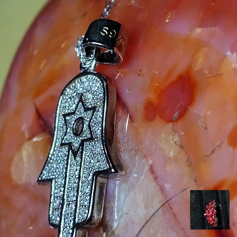 STERLING SILVER HAMSA *HAND OF GOD* WITH MULTI-FACETED GENUINE CLEAR WHITE MULTI FACETED ZIRCON. PRICE FIRM* (P-8965)