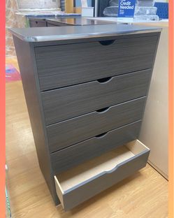 Dresser/ Five drawers dresser