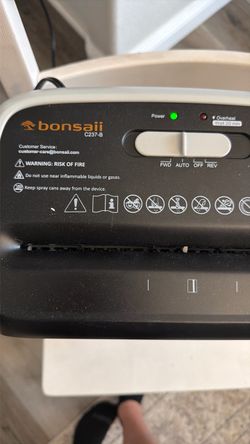 Like new Bonsaii paper shredder