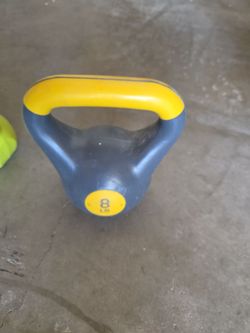 8 lb kettlebell