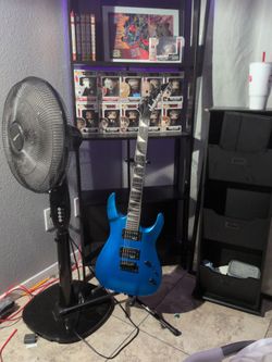 Electric guitar - good condition