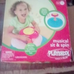 BRAND NEW PLAYSKOOL MUSICAL SIT AND SPIN