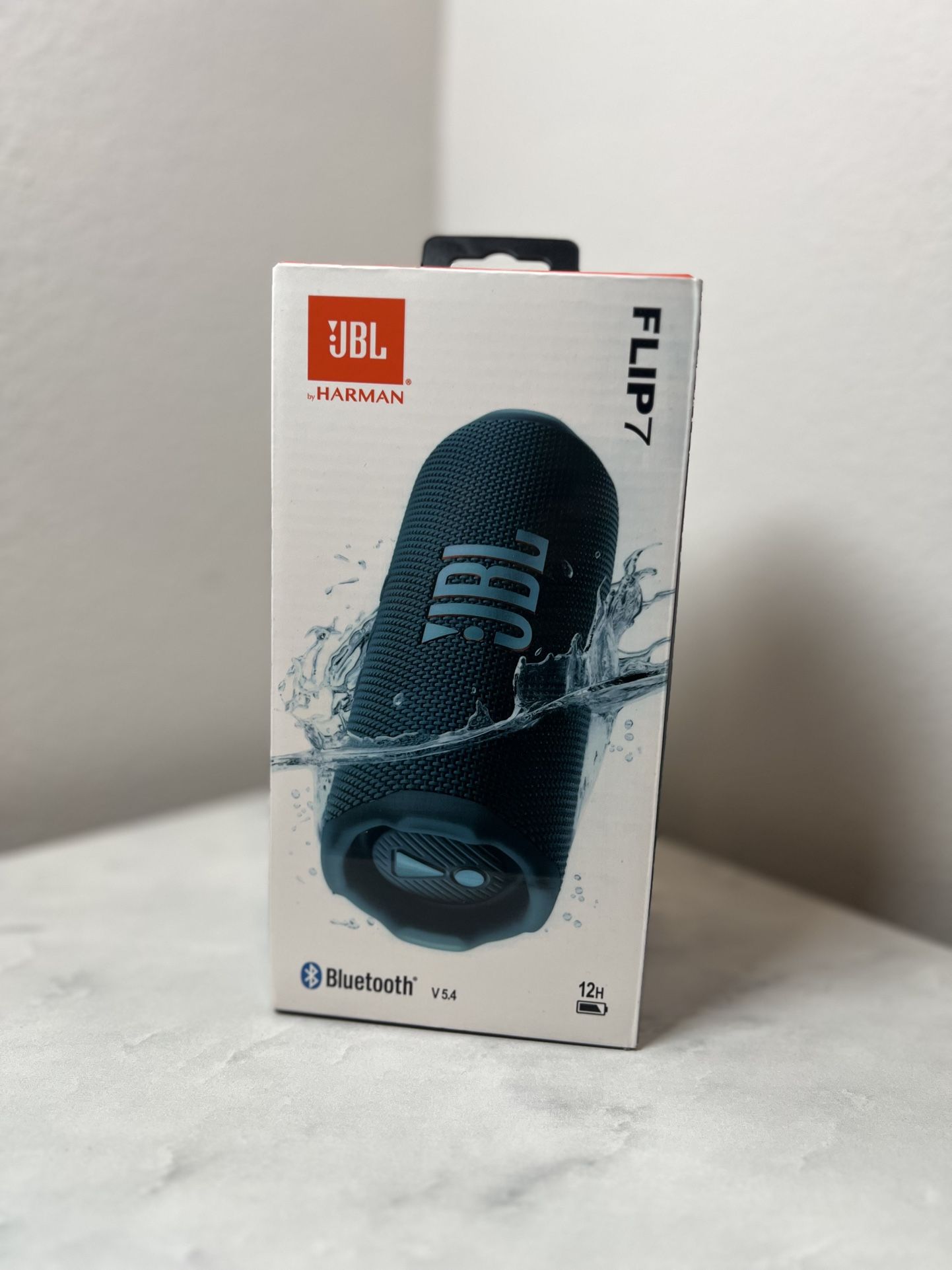 JBL Flip 7 Portable Bluetooth Speaker β Blue