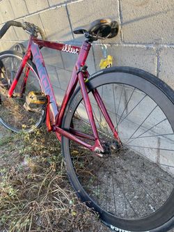 Throne bike fixie